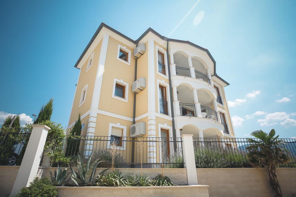 Apartments Poville Residence Povile Exterior photo